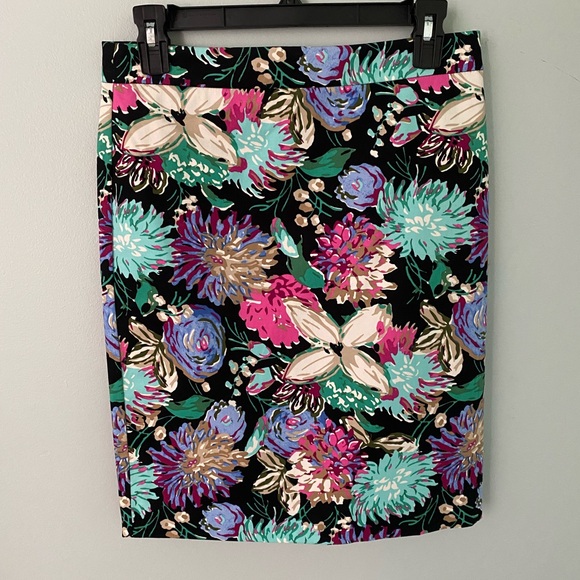 J. Crew Women’s Pencil Skirt - Picture 1 of 5